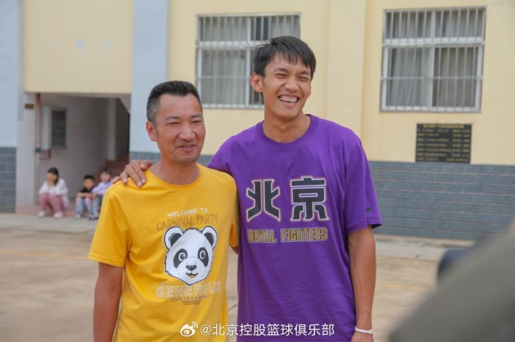 那一封信的故事還在延續(xù) 矣進(jìn)宏母校的師生們來到北京了！