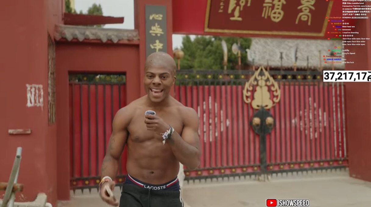 光頭造型！Speed中國(guó)行來(lái)到鄭州少林寺，上香拜佛學(xué)功夫