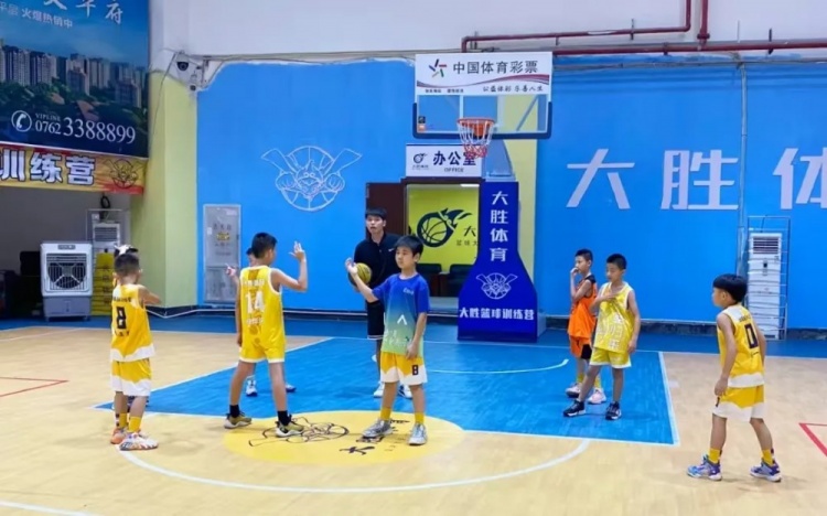 廣東河源體彩少兒籃球培訓(xùn)班：結(jié)營(yíng)不散場(chǎng)，夢(mèng)想正啟航