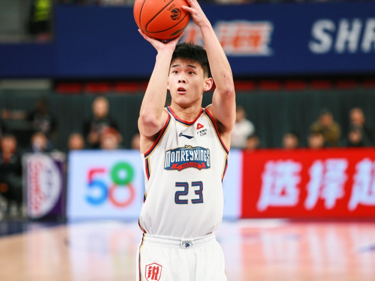 攻擊欲望很強！林葳半場出手14次拿下14分1板1助2斷