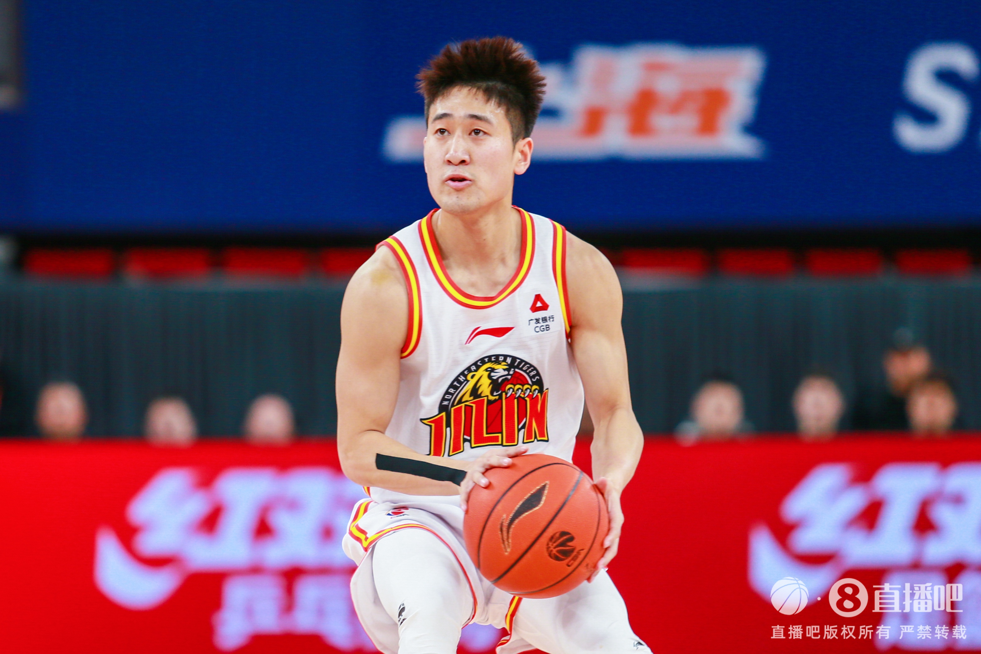 效率不高！姜偉澤13中5拿到14分 三分9中2