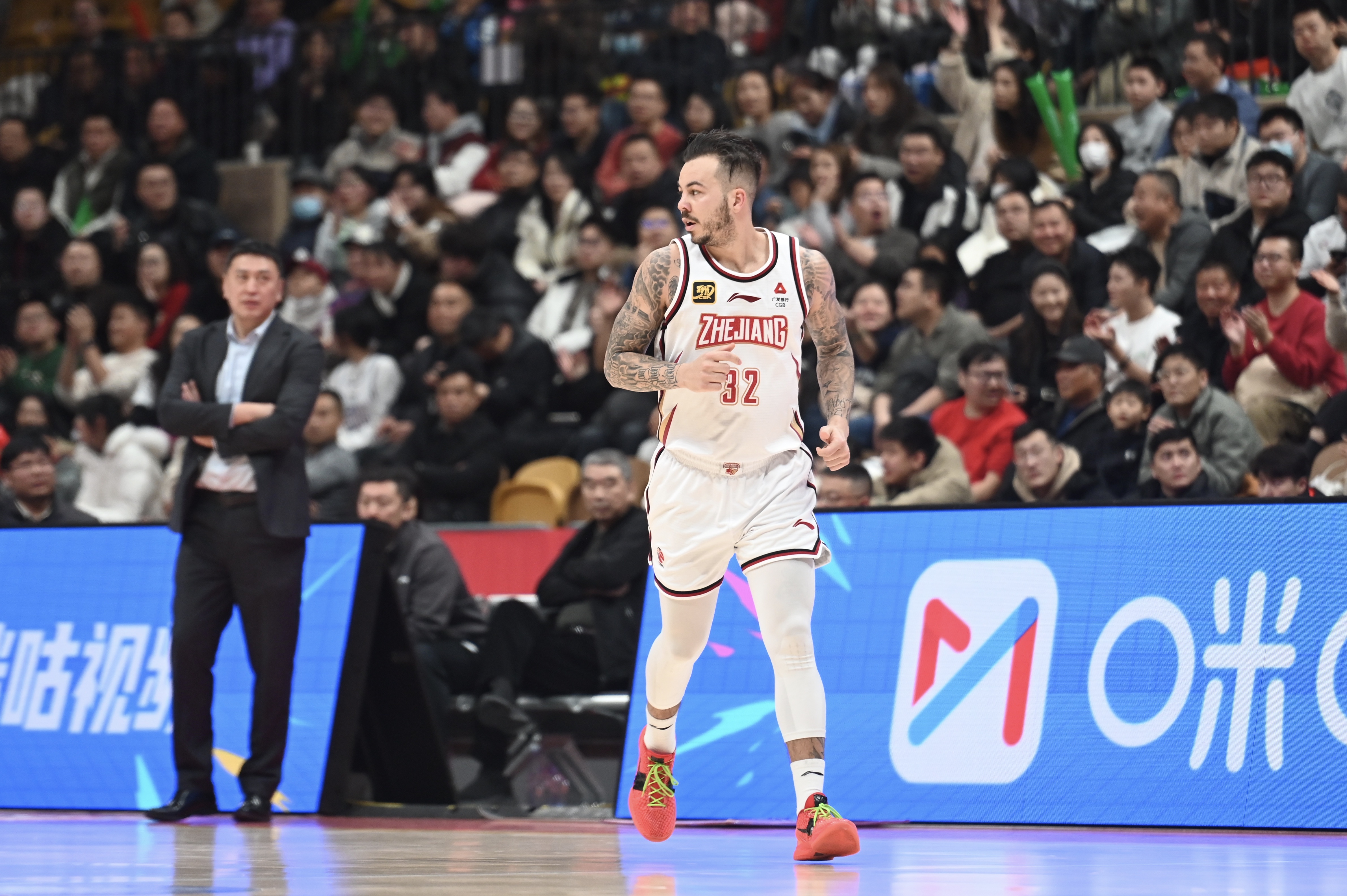 得分爆炸力！約克23中13得34分2板8助4斷 三分11中6